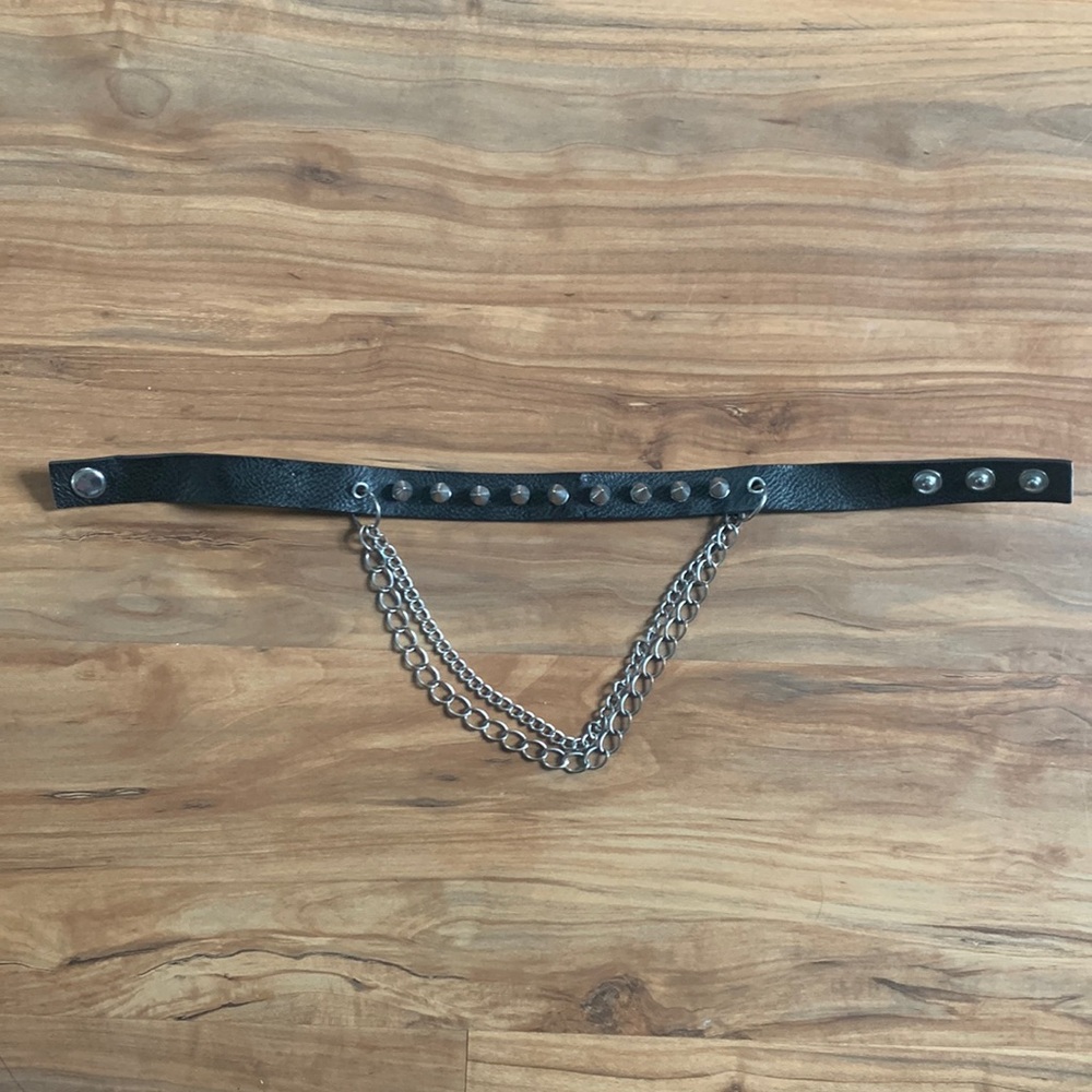 Spiked choker
